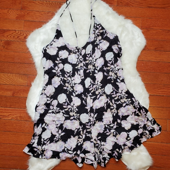 Volcom THAT WAS FUN ROMPER - Picture 3 of 8